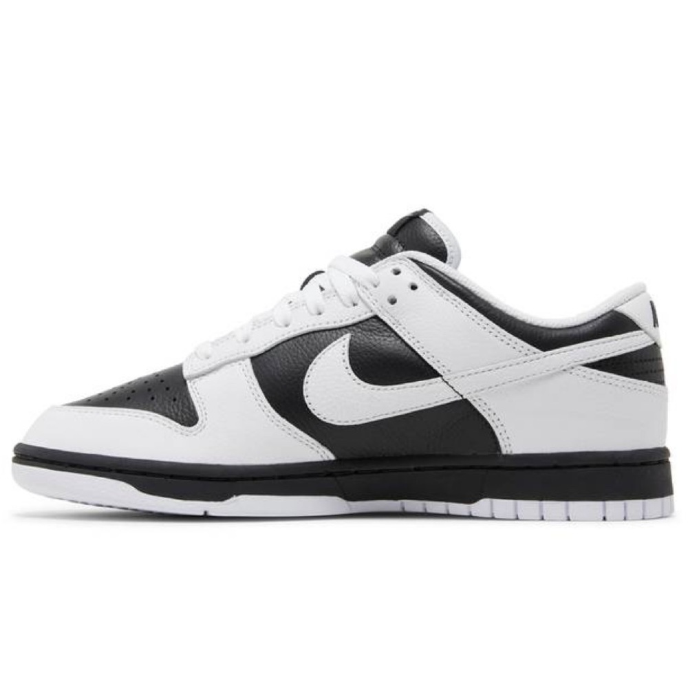 Nike Reverse Panda Dunks - Picture 4 of 5